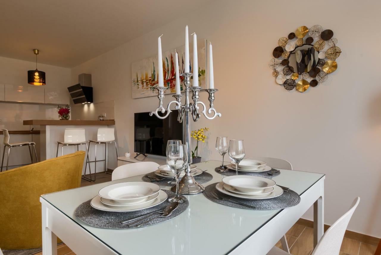 Apartments Dream In Arena 2 Pula Center Free Parking المظهر الخارجي الصورة