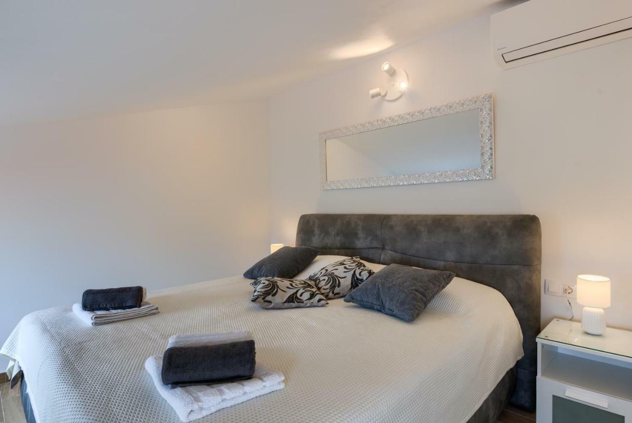 Apartments Dream In Arena 2 Pula Center Free Parking المظهر الخارجي الصورة