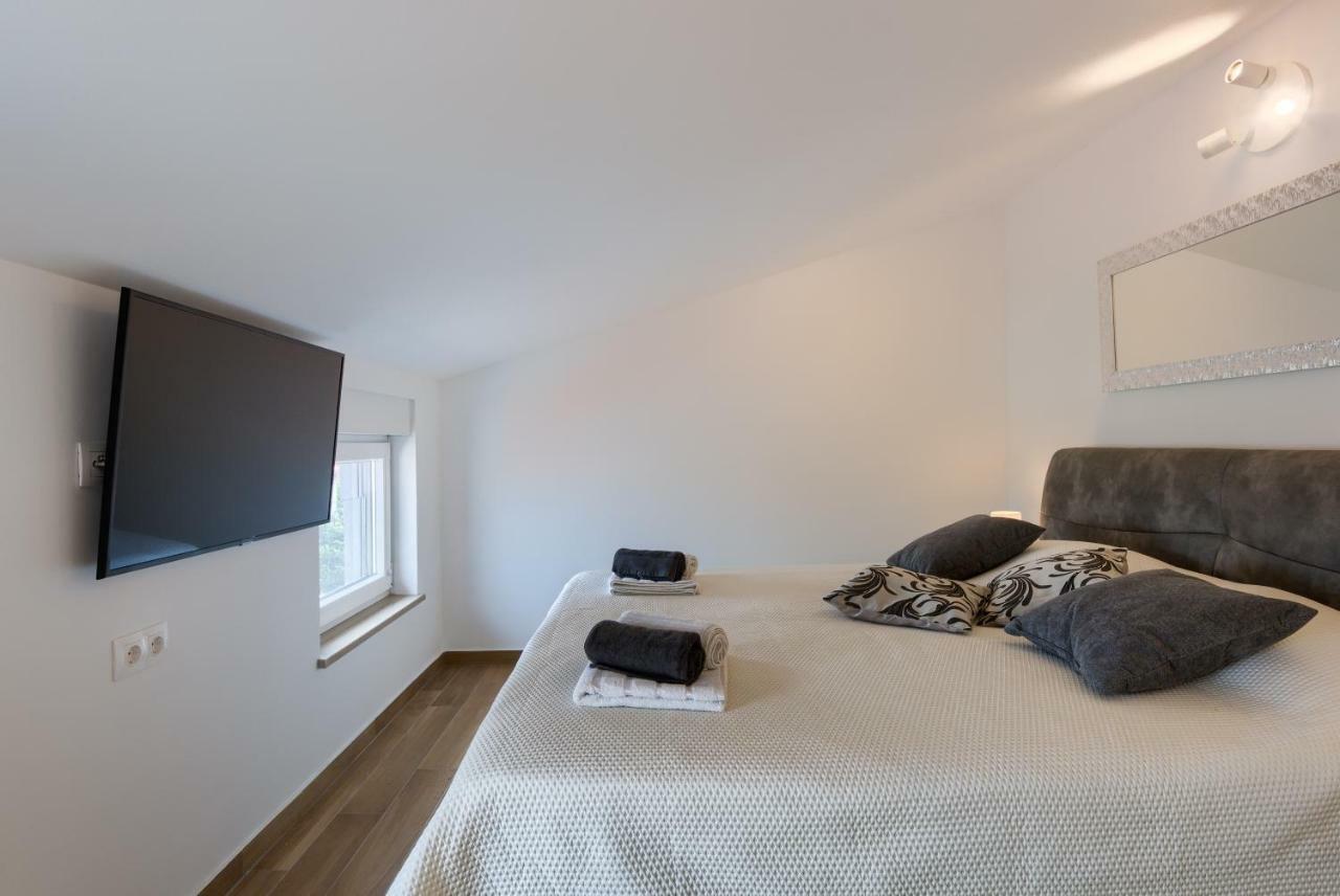 Apartments Dream In Arena 2 Pula Center Free Parking المظهر الخارجي الصورة